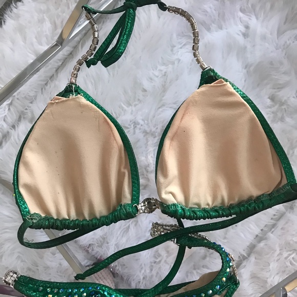Last day of sale!!!!!! NPC Bikini Green Crystals - Picture 3 of 8